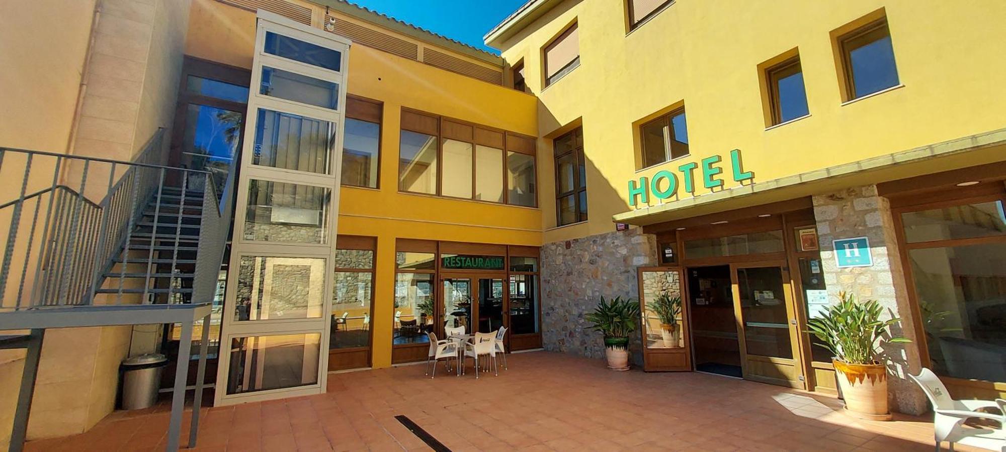 Hotel Font Del Pla La Jonquera Exterior foto